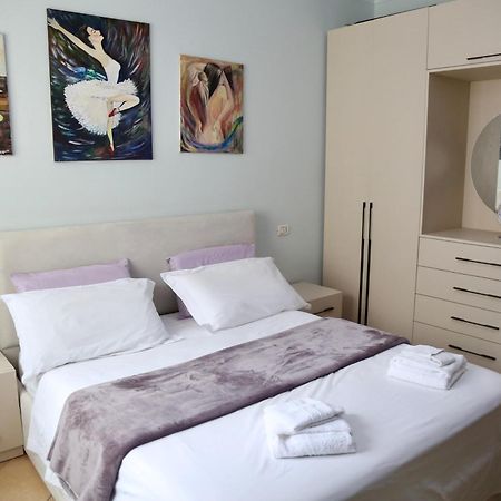 Stay At An Artist'S Place! Τίρανα Εξωτερικό φωτογραφία