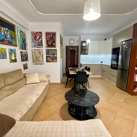 Stay At An Artist'S Place! Τίρανα Εξωτερικό φωτογραφία