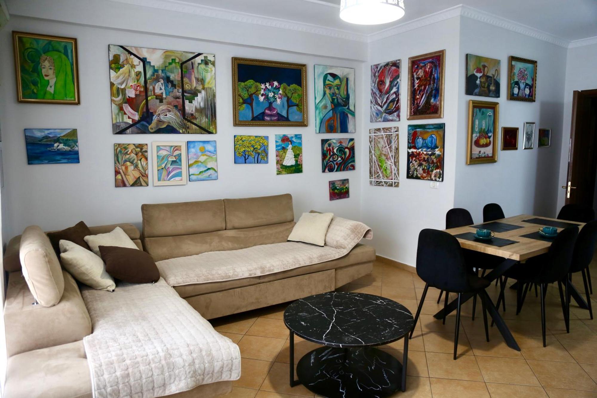 Stay At An Artist'S Place! Τίρανα Εξωτερικό φωτογραφία