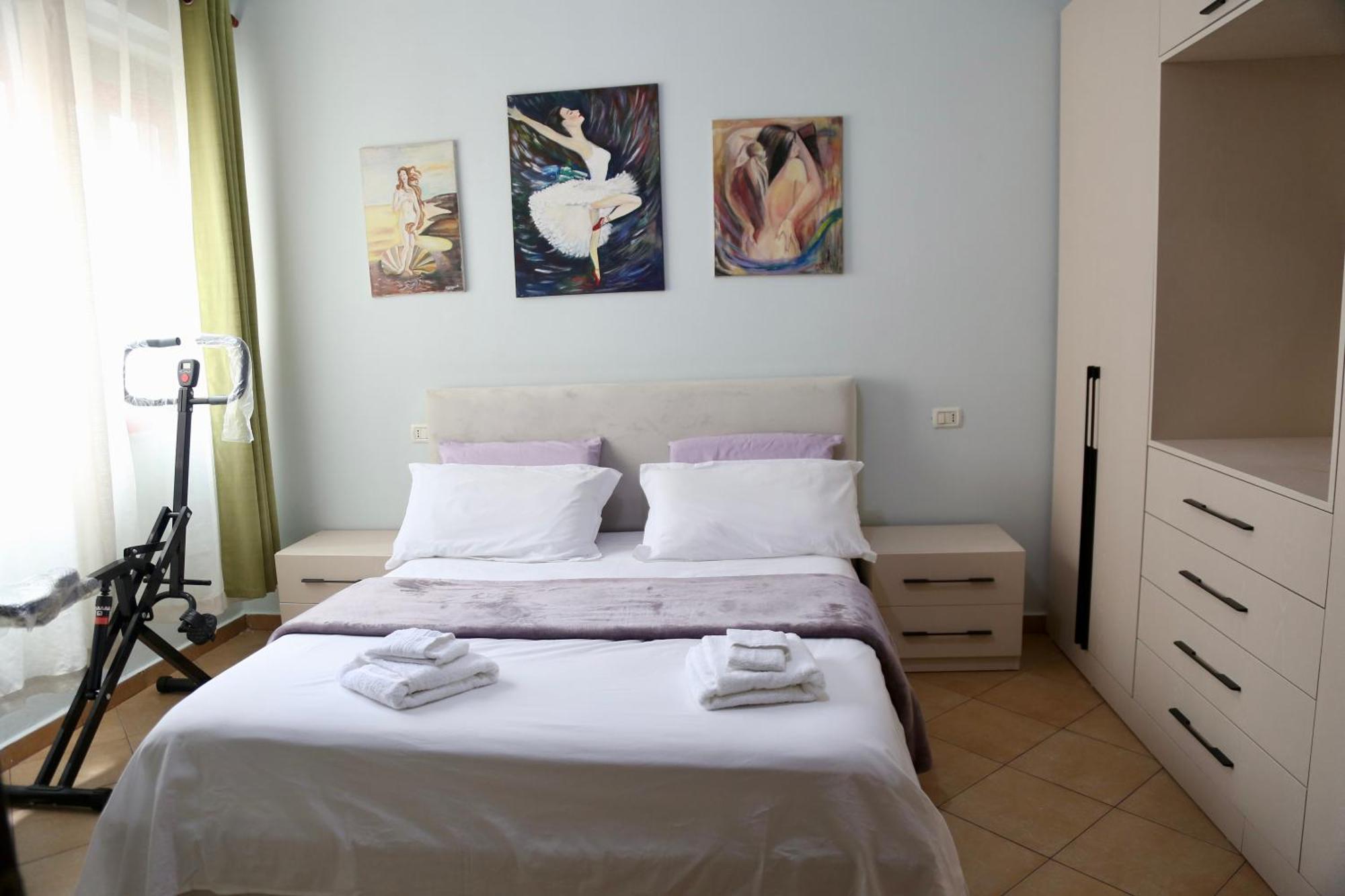 Stay At An Artist'S Place! Τίρανα Εξωτερικό φωτογραφία