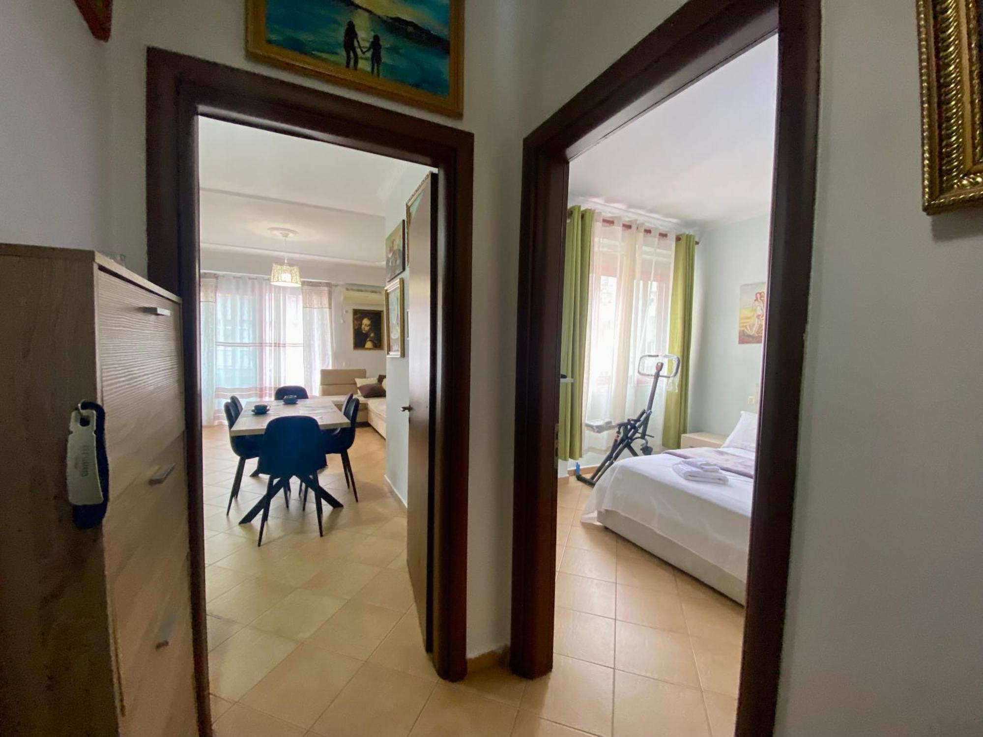 Stay At An Artist'S Place! Τίρανα Εξωτερικό φωτογραφία